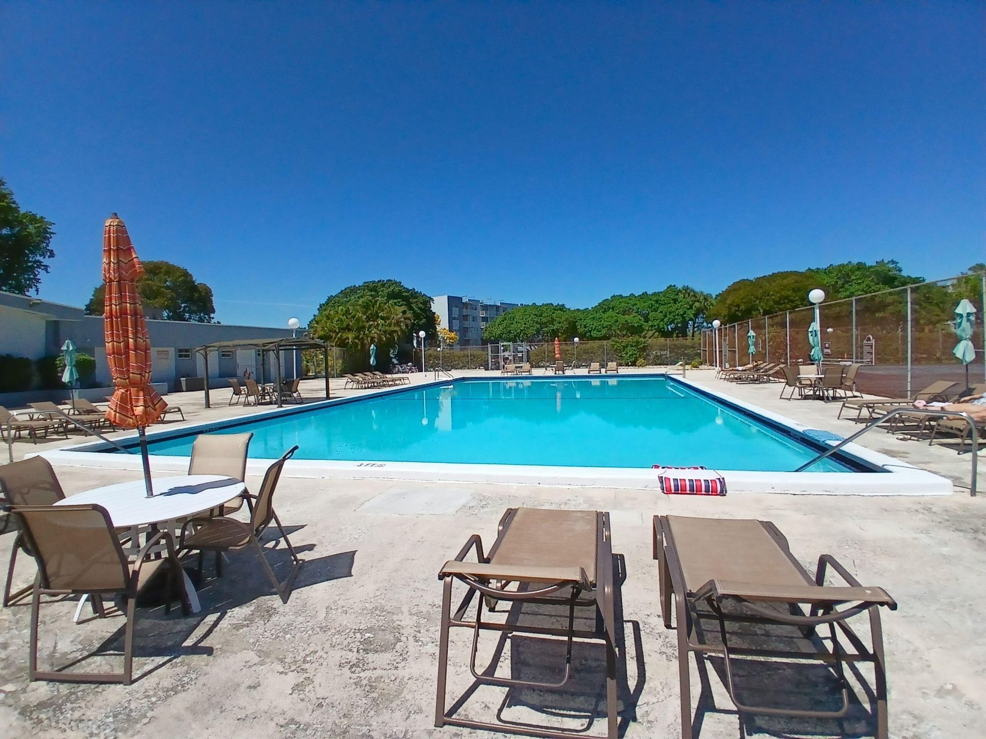 470 Executive Center Drive, Unit 4n, West Palm Beach, FL 33401 Photo