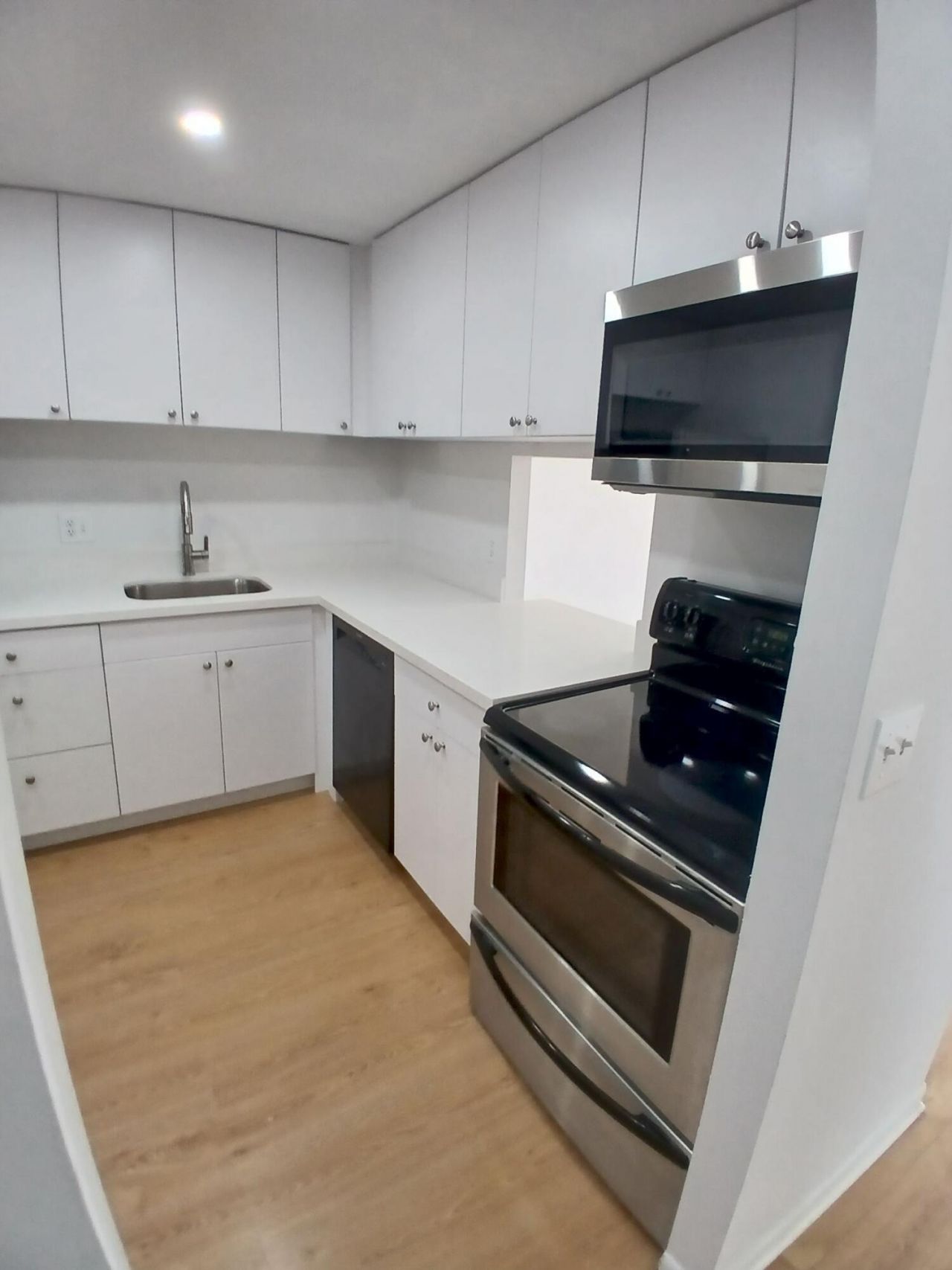 470 Executive Center Drive, Unit 4n, West Palm Beach, FL 33401 Photo