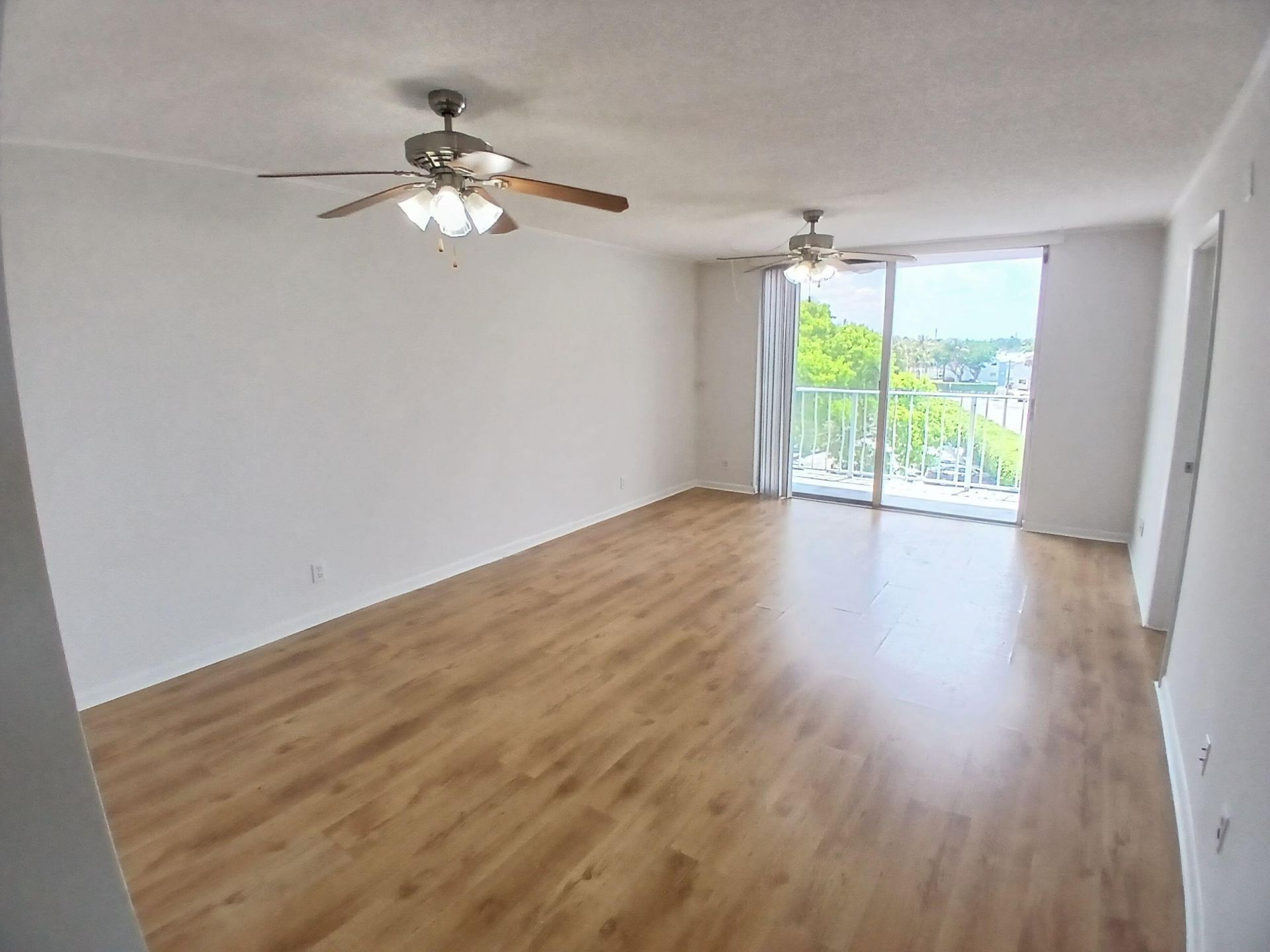 470 Executive Center Drive, Unit 4n, West Palm Beach, FL 33401 Photo