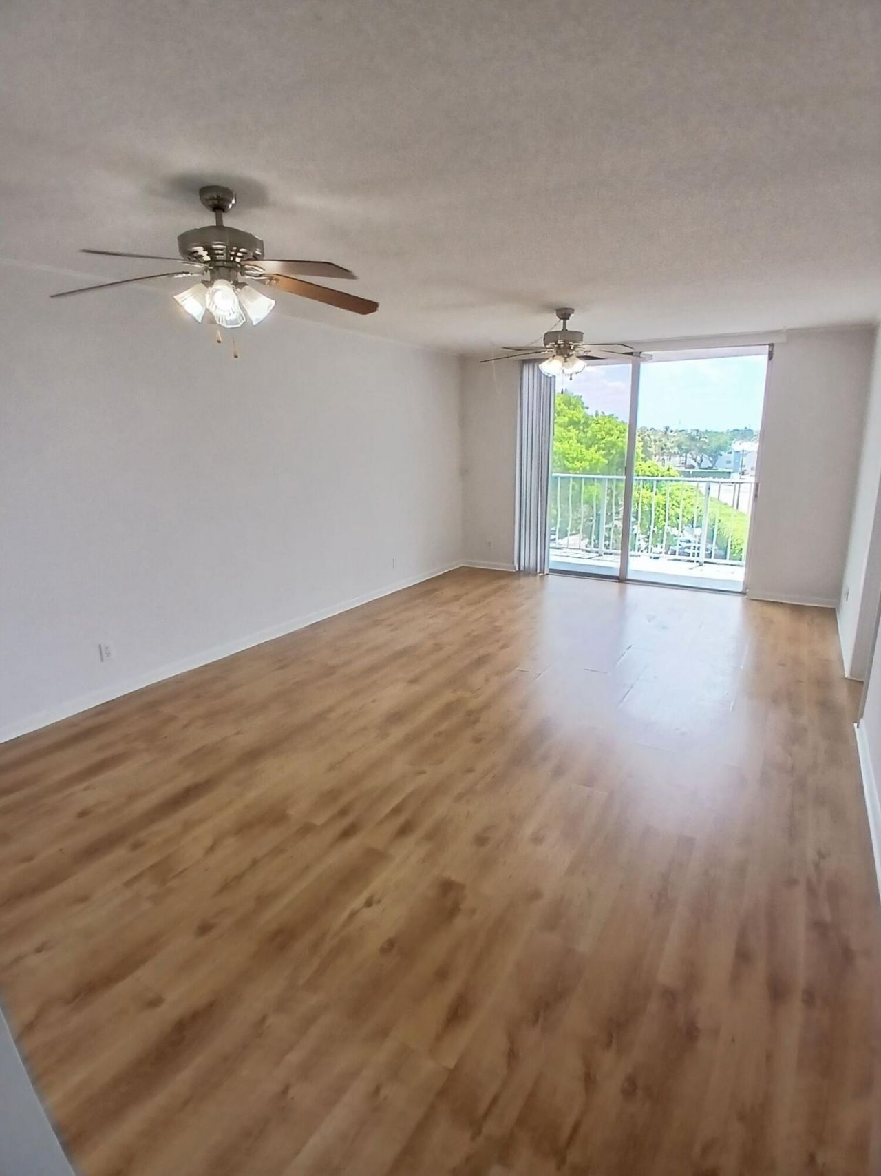 470 Executive Center Drive, Unit 4n, West Palm Beach, FL 33401 Photo