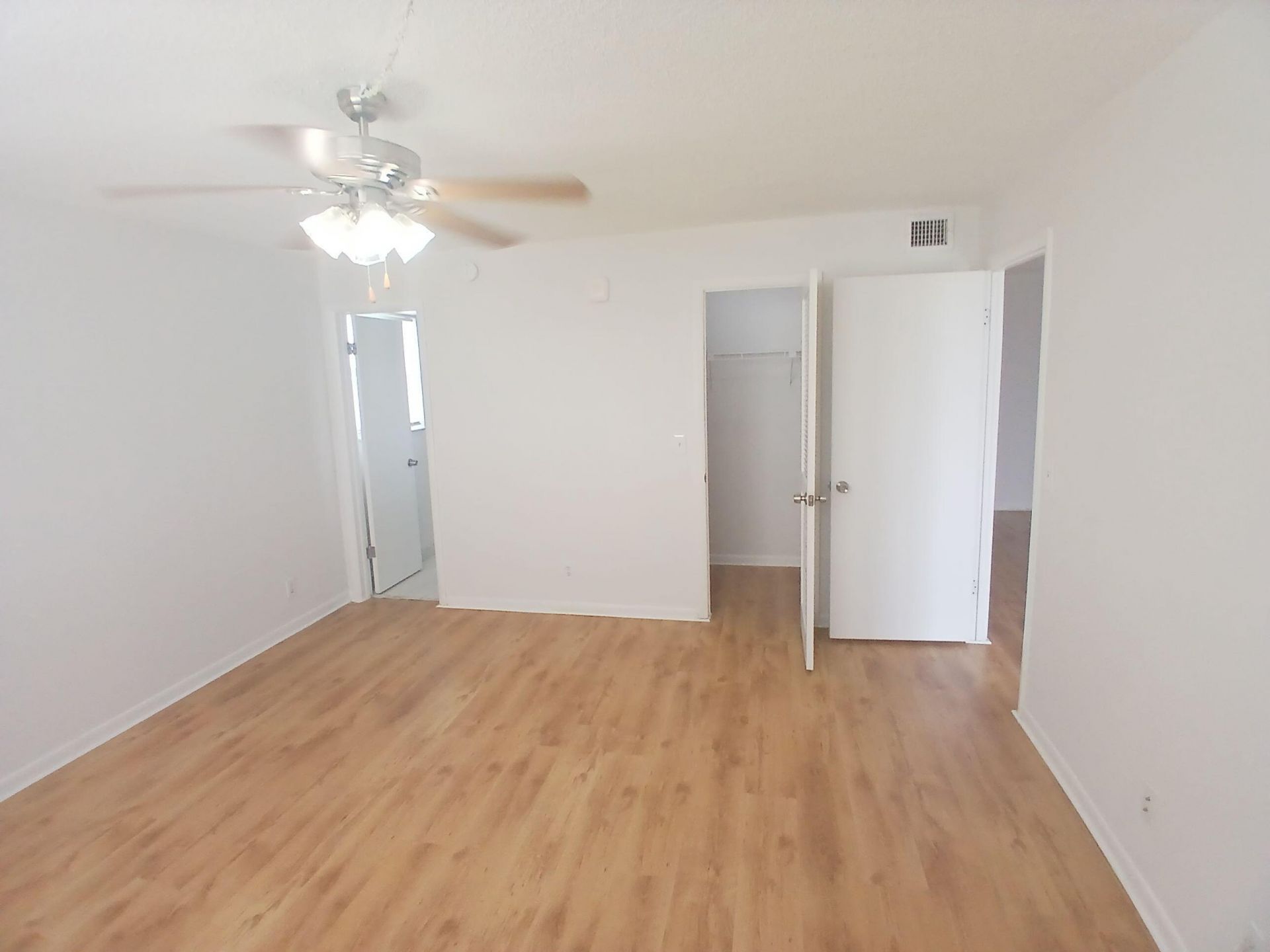 470 Executive Center Drive, Unit 4n, West Palm Beach, FL 33401 Photo