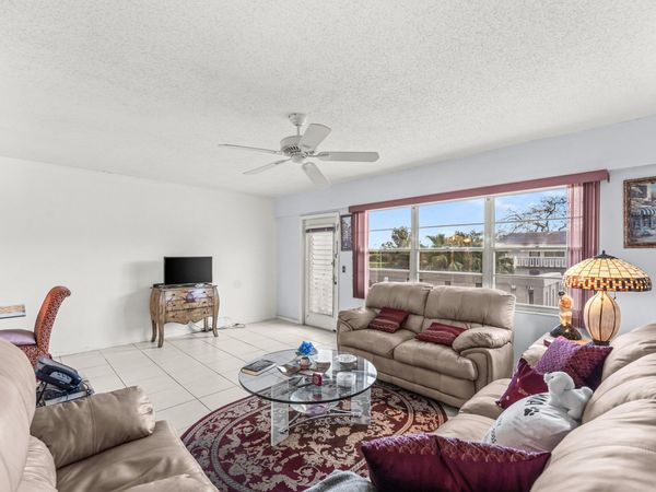 629 Fanshaw O, Boca Raton, FL 33434