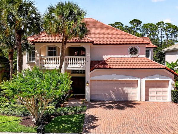 194 Lone Pine Drive, Palm Beach Gardens, FL 33410