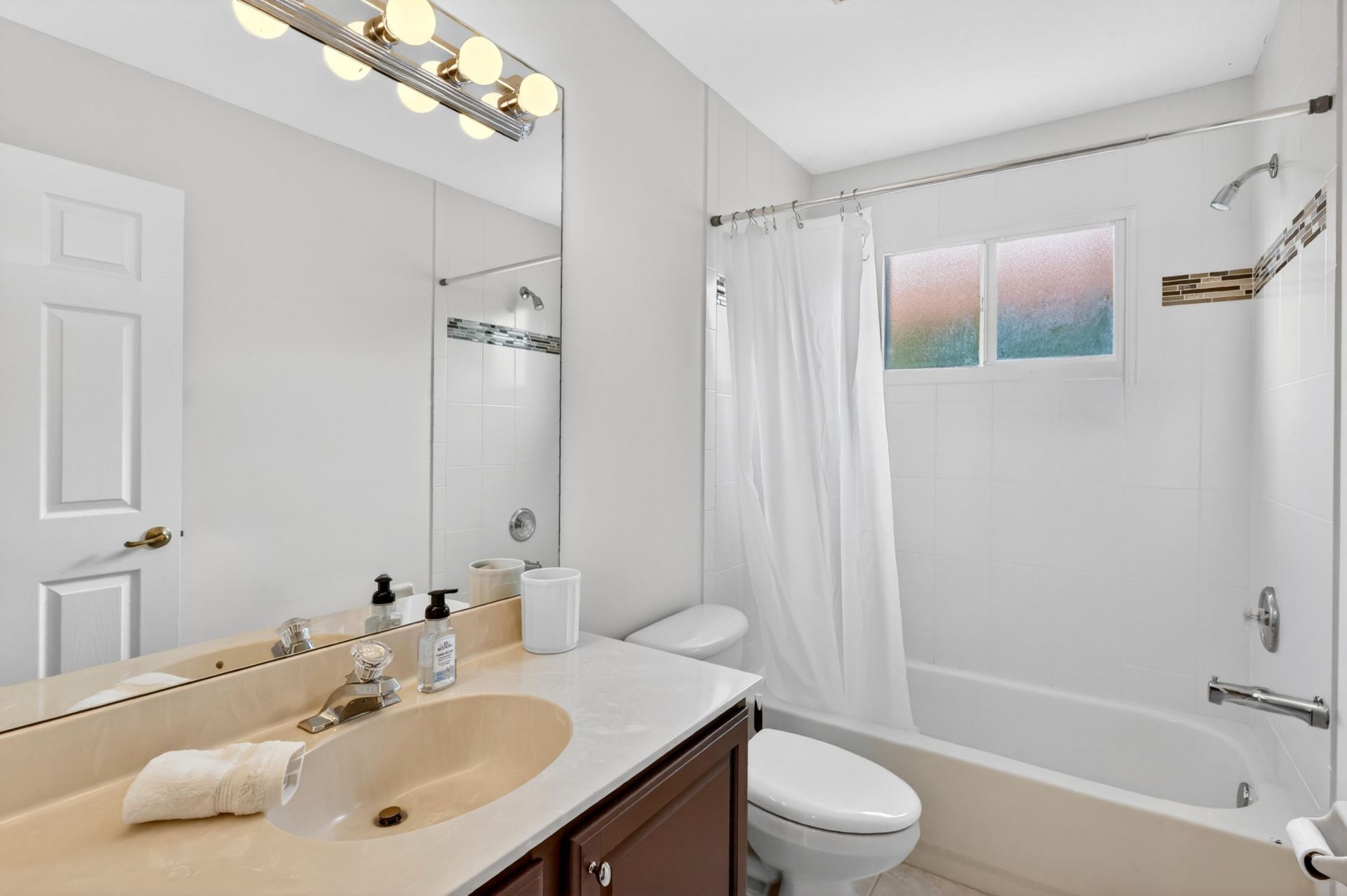 194 Lone Pine Drive, Palm Beach Gardens, FL 33410 Photo