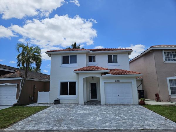 16218 SW 100th Terrace, Unit 16218, Miami, FL 33196