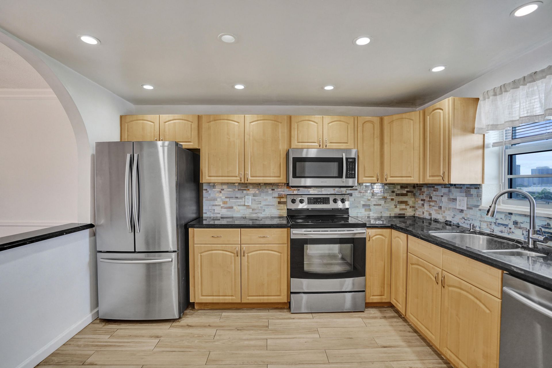 3051 NE 48th Street, Unit 702, Fort Lauderdale, FL 33308 Photo