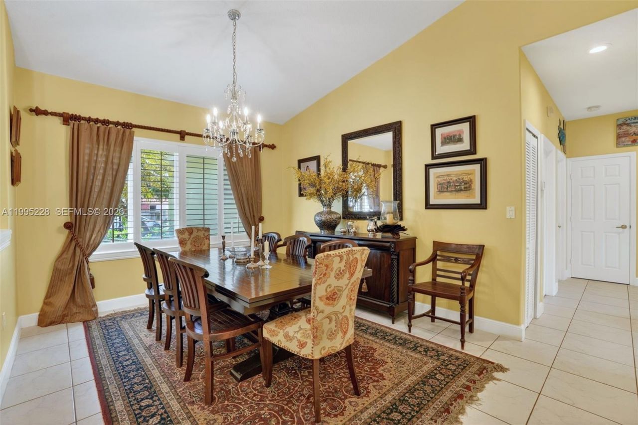 6462 SW 93rd Pl, Miami, FL 33173 Photo