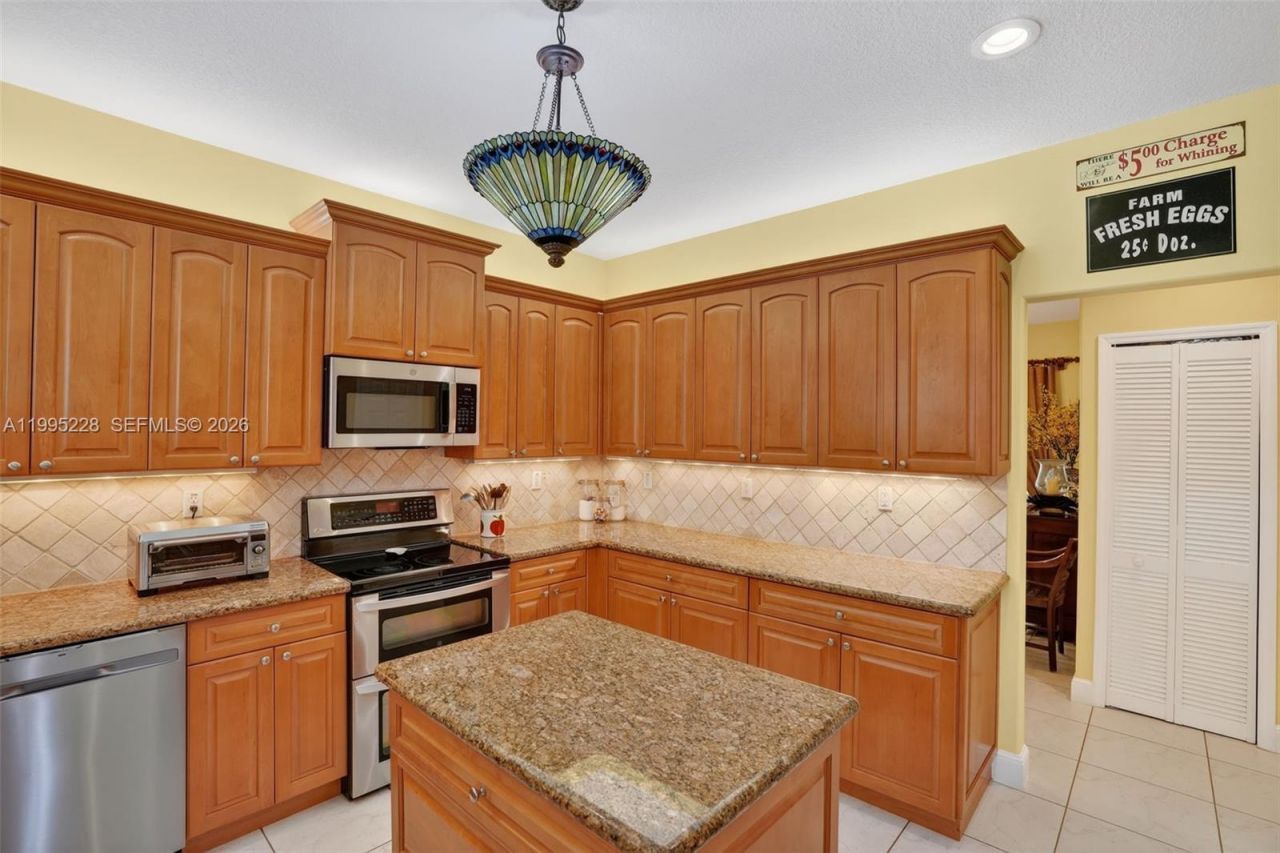 6462 SW 93rd Pl, Miami, FL 33173 Photo