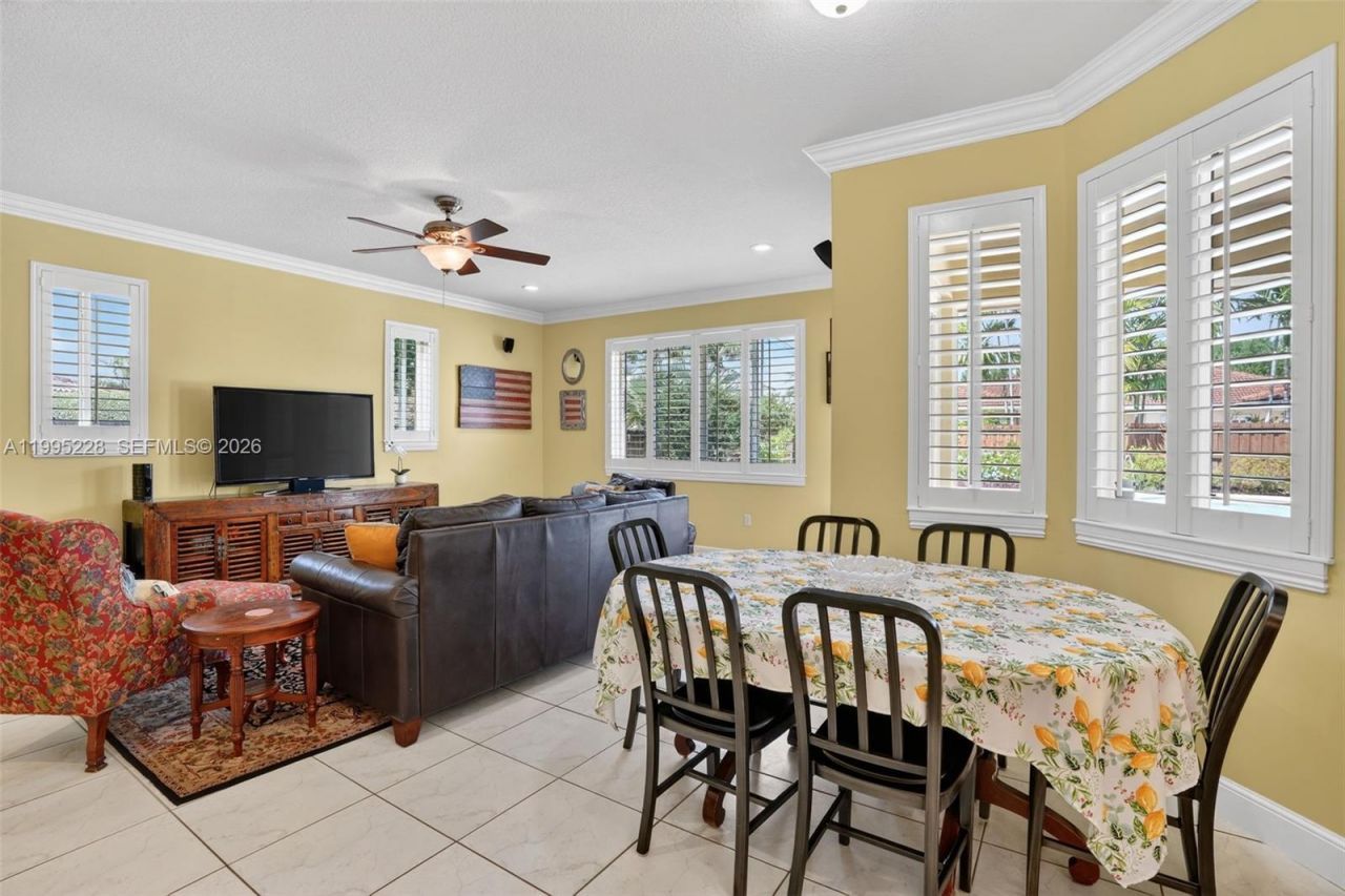 6462 SW 93rd Pl, Miami, FL 33173 Photo