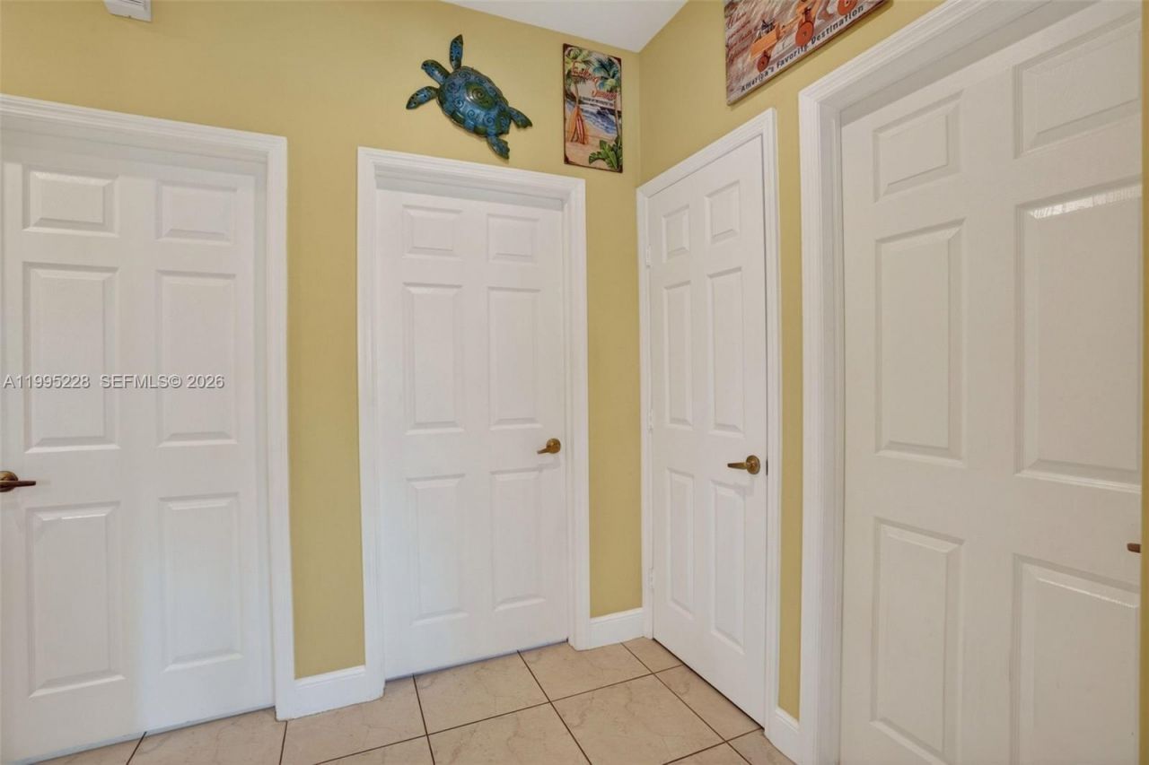 6462 SW 93rd Pl, Miami, FL 33173 Photo