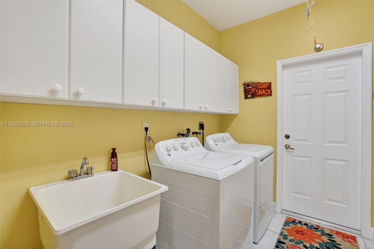 6462 SW 93rd Pl, Miami, FL 33173 Photo