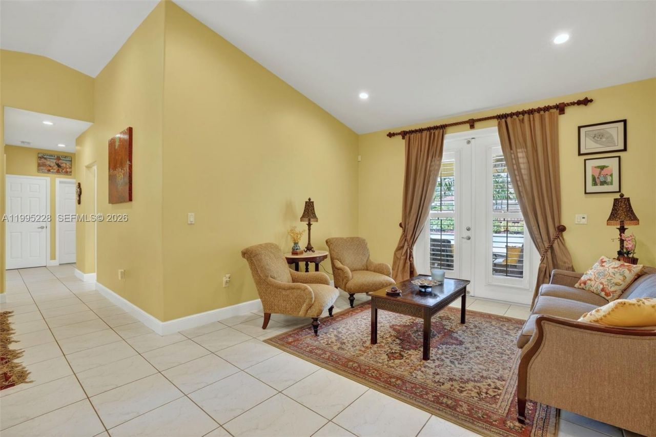 6462 SW 93rd Pl, Miami, FL 33173 Photo