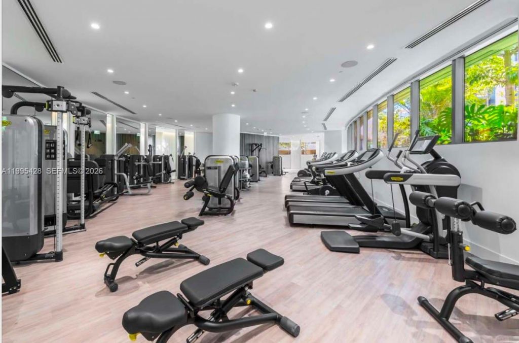 2831 S Bayshore Dr, Unit 406, Miami, FL 33133 Photo