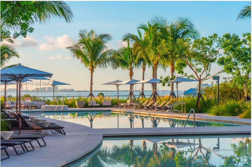 2831 S Bayshore Dr, Unit 406, Miami, FL 33133 Photo