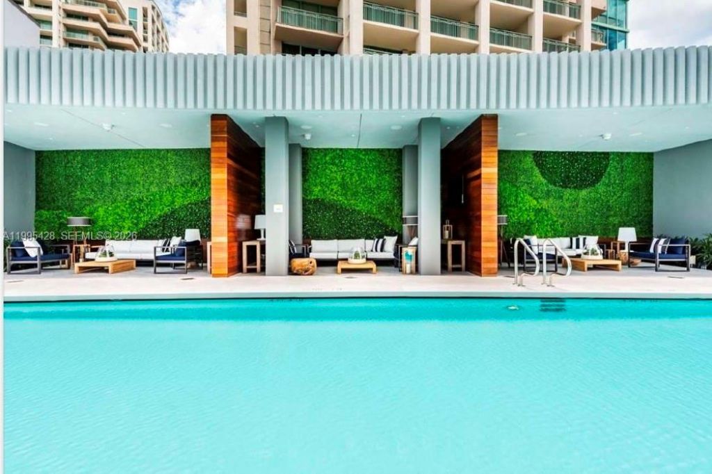 2831 S Bayshore Dr, Unit 406, Miami, FL 33133 Photo