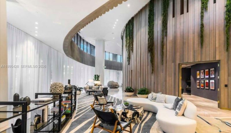 2831 S Bayshore Dr, Unit 406, Miami, FL 33133 Photo