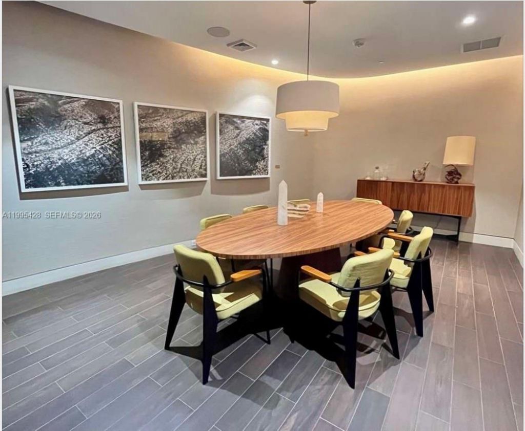 2831 S Bayshore Dr, Unit 406, Miami, FL 33133 Photo