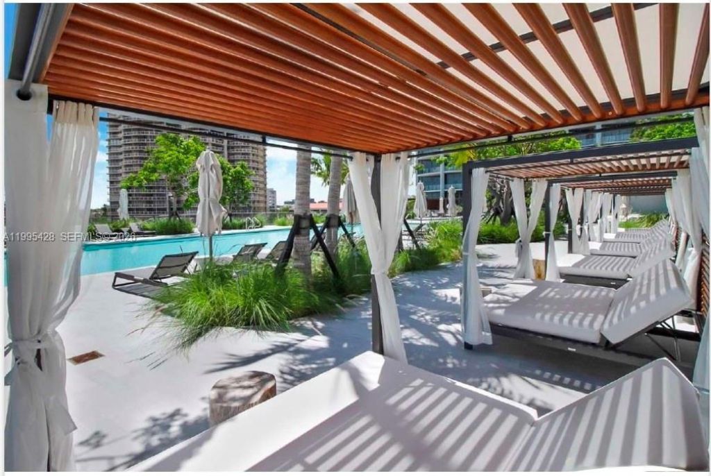 2831 S Bayshore Dr, Unit 406, Miami, FL 33133 Photo