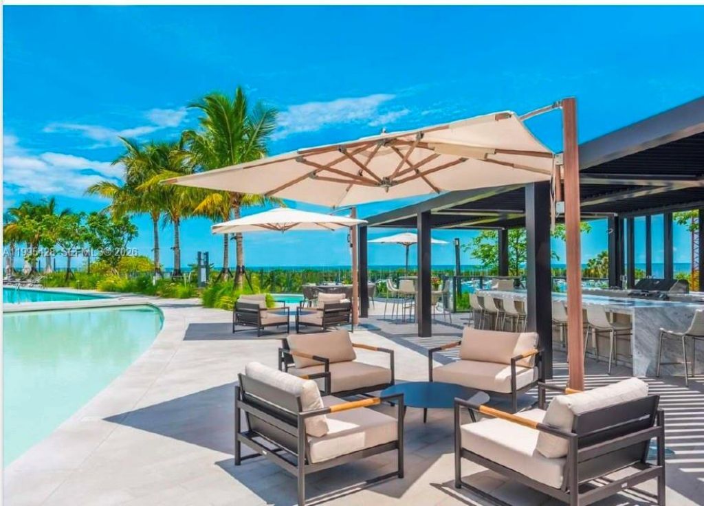 2831 S Bayshore Dr, Unit 406, Miami, FL 33133 Photo