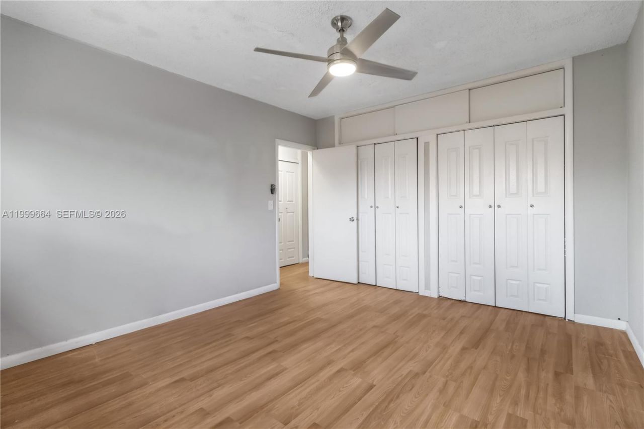 8129 Abbott Ave, Unit 10, Miami Beach, FL 33141 Photo