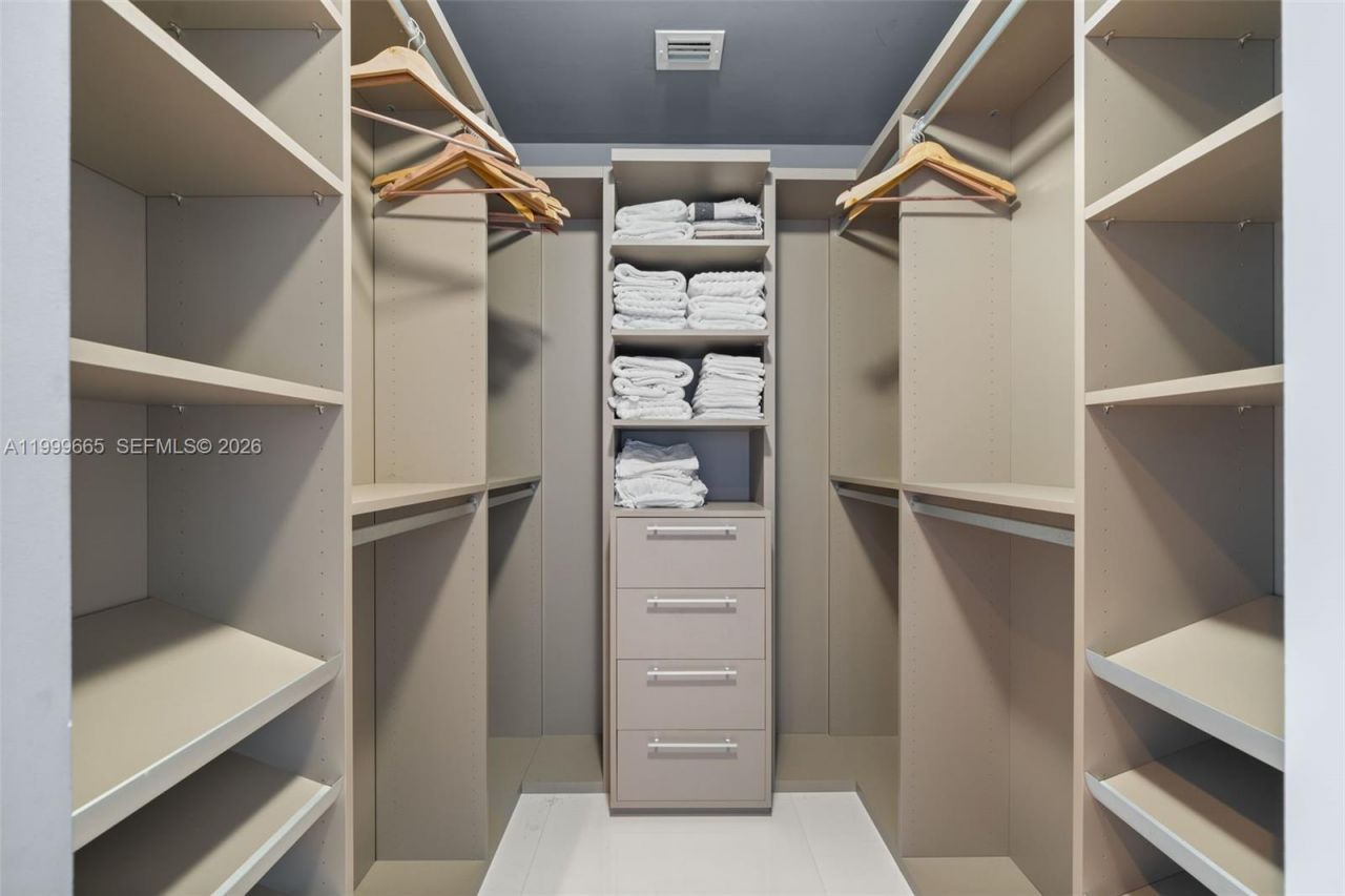 501 NE 31st St, Unit 2906, Miami, FL 33137 Photo