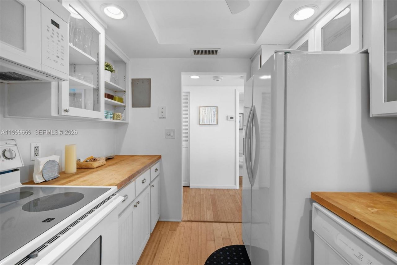 177 Ocean Lane Dr, Unit 703, Key Biscayne, FL 33149 Photo