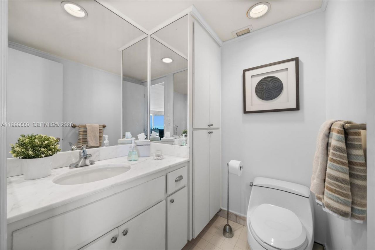 177 Ocean Lane Dr, Unit 703, Key Biscayne, FL 33149 Photo