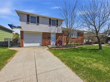 46 Lucy Lane , Buffalo, NY 14225