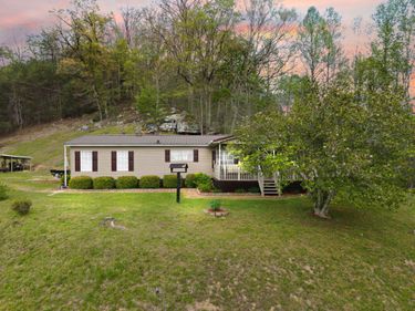 9969 State Hwy 581, Paintsville, KY 41240
