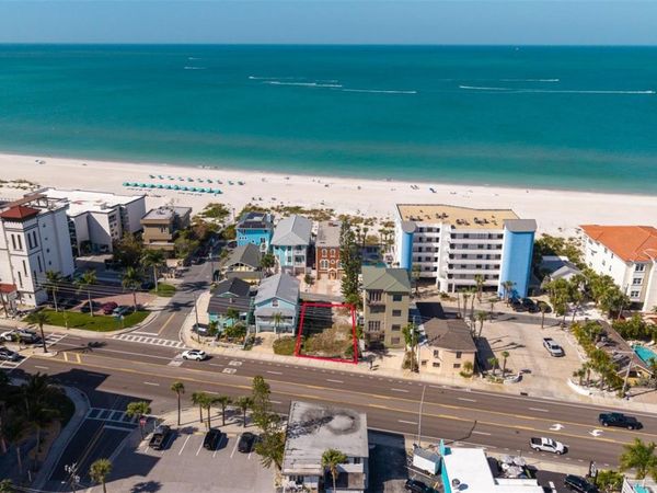 13304 GULF BOULEVARD, MADEIRA BEACH, FL 33708