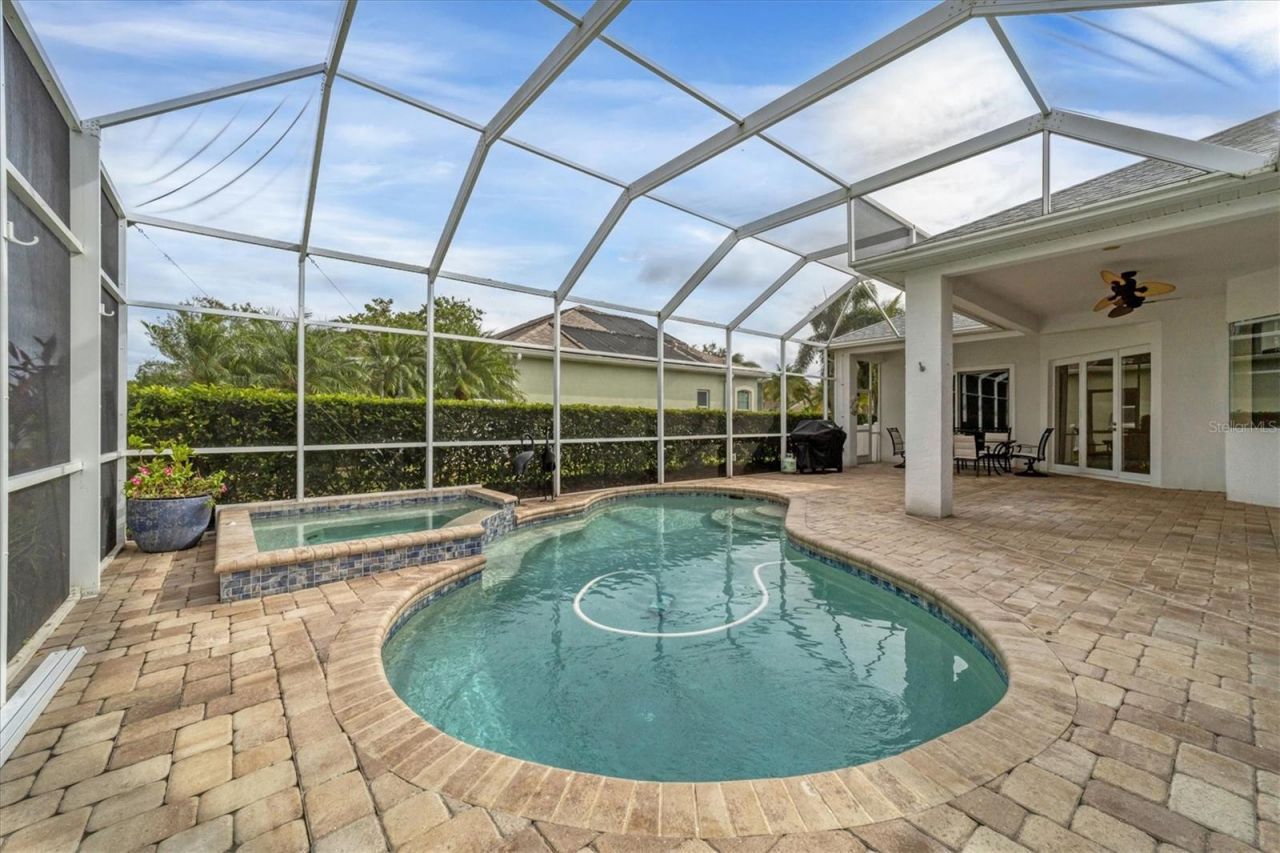11709 Clubhouse Drive, Lakewood Ranch, FL 34202 Photo