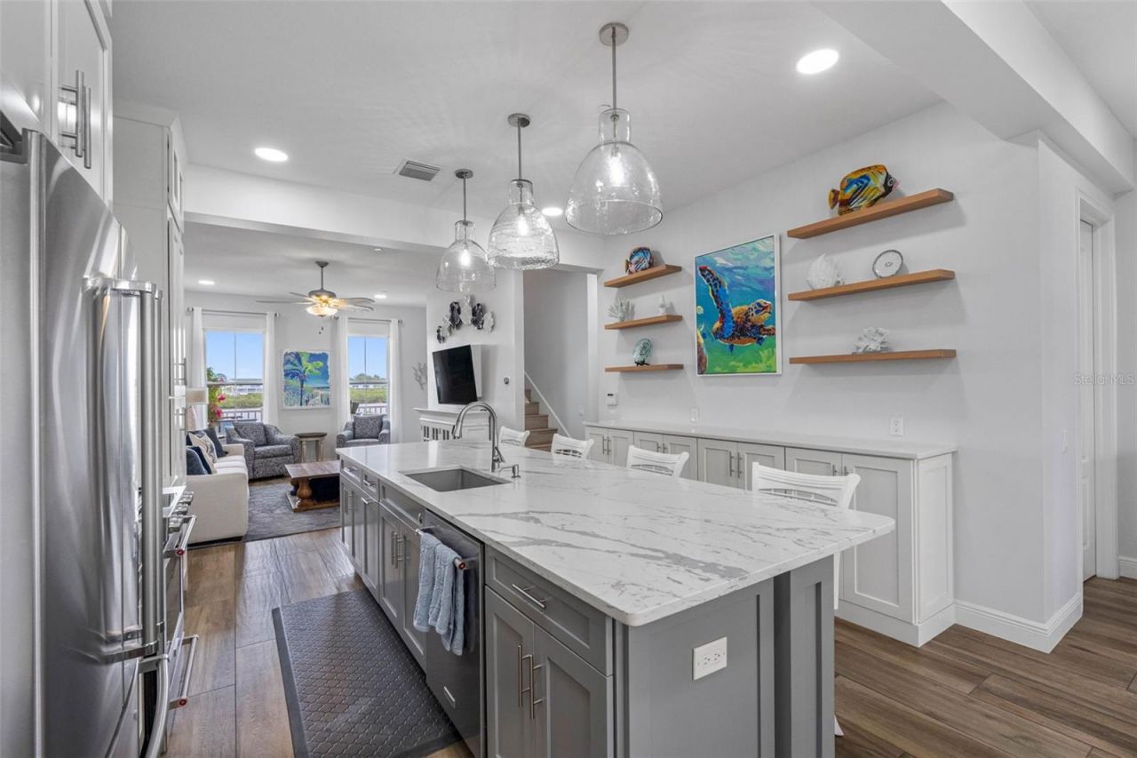 19915 Gulf Boulevard, Unit 806, Indian Shores, FL 33785 Photo