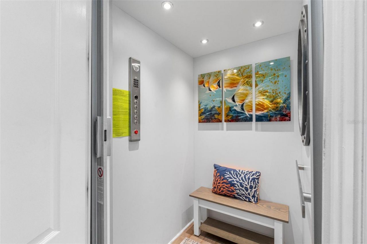 19915 Gulf Boulevard, Unit 806, Indian Shores, FL 33785 Photo