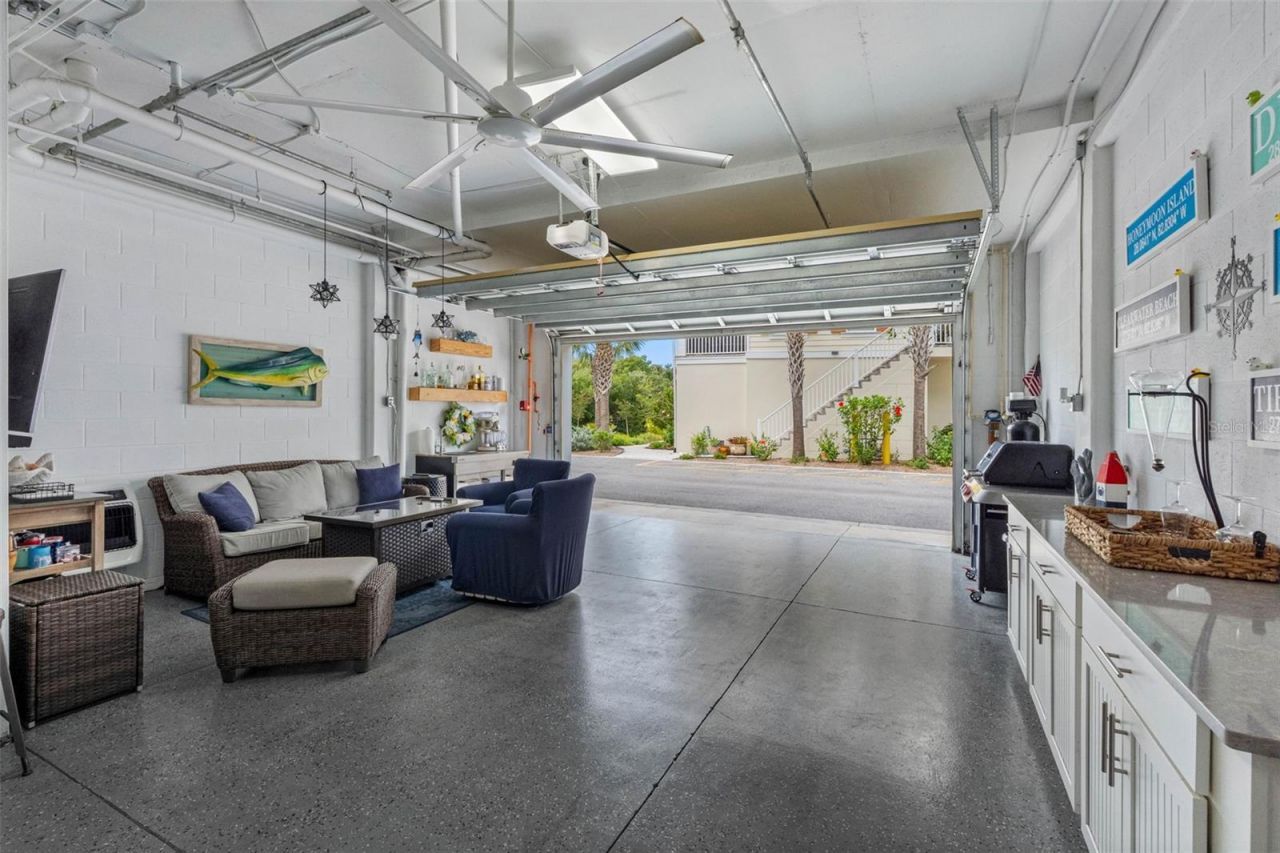 19915 Gulf Boulevard, Unit 806, Indian Shores, FL 33785 Photo