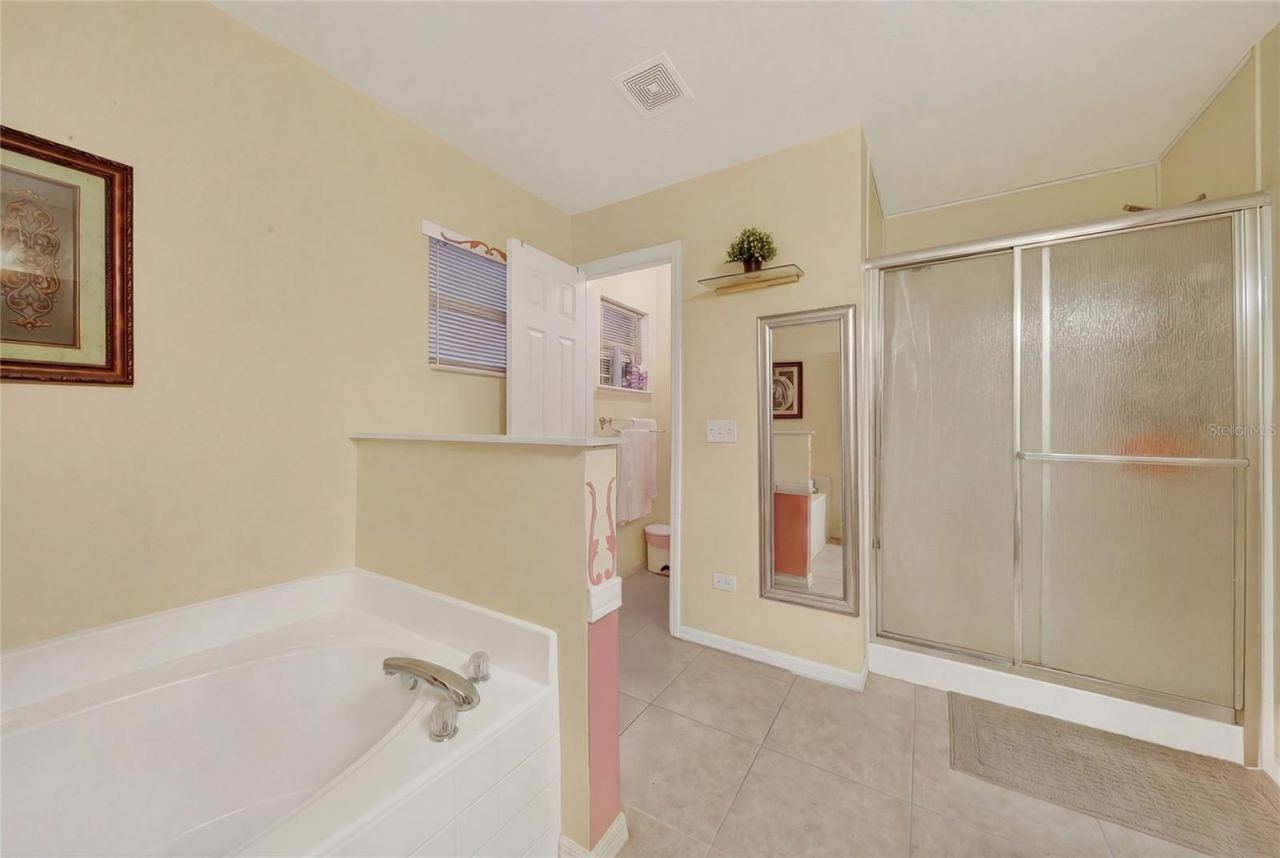 1912 Lakeview Place , Kissimmee, FL 34759 Photo