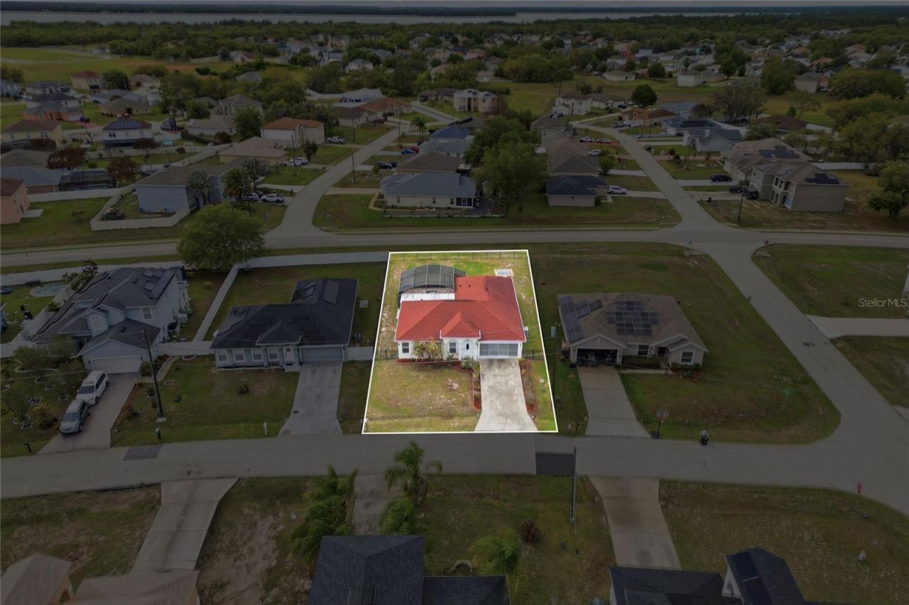 1912 Lakeview Place , Kissimmee, FL 34759 Photo