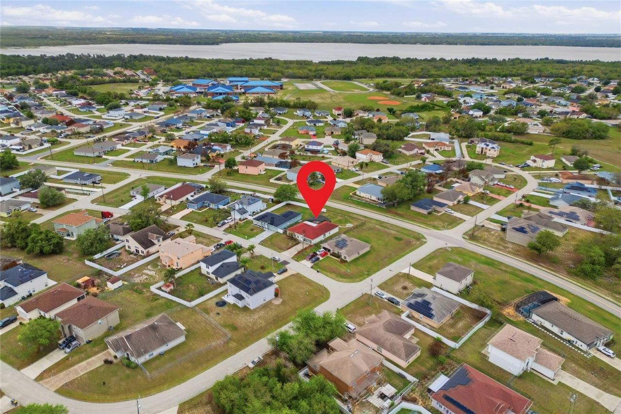 1912 Lakeview Place , Kissimmee, FL 34759 Photo