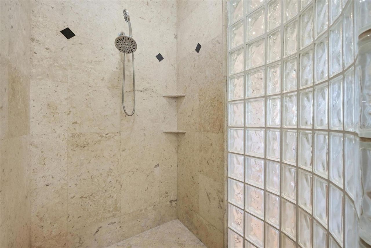 2017 Harbour Watch Circle, Tarpon Springs, FL 34689 Photo