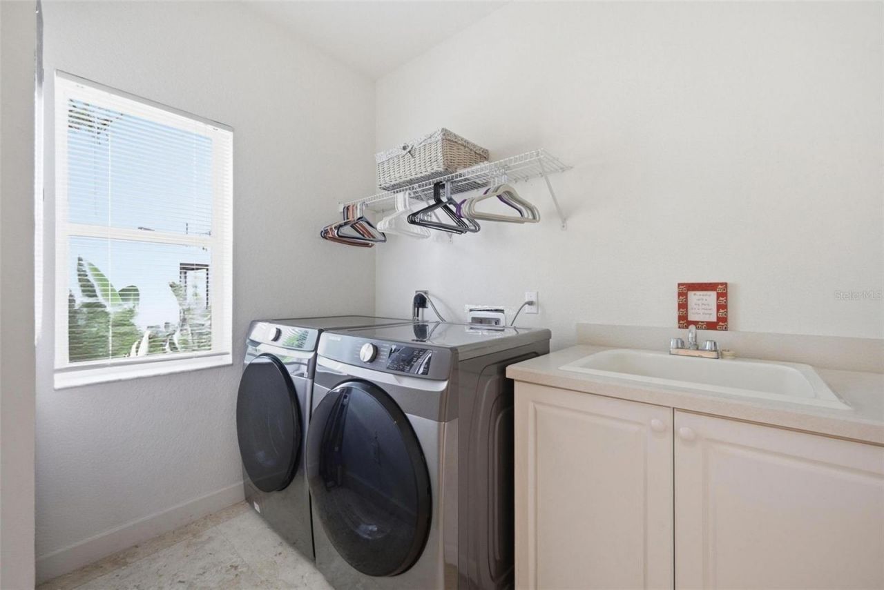 2017 Harbour Watch Circle, Tarpon Springs, FL 34689 Photo