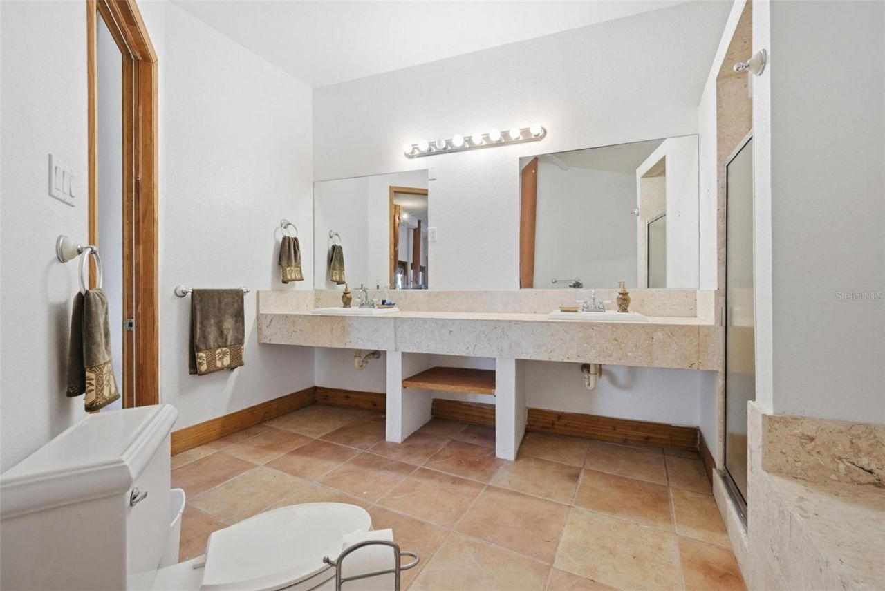 2017 Harbour Watch Circle, Tarpon Springs, FL 34689 Photo