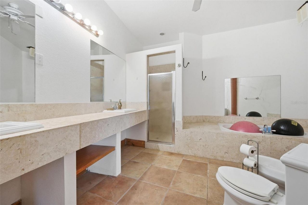 2017 Harbour Watch Circle, Tarpon Springs, FL 34689 Photo