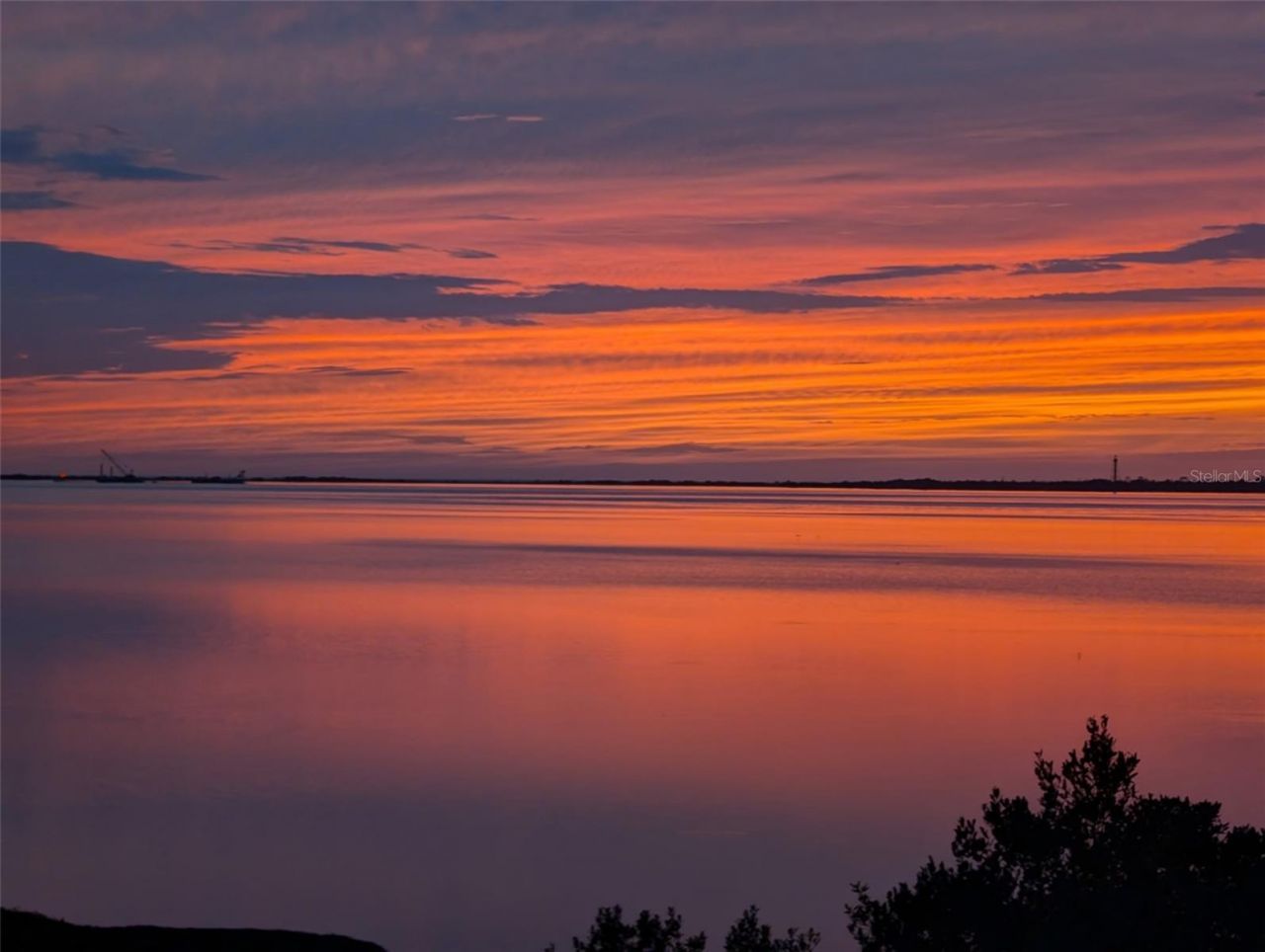 2017 Harbour Watch Circle, Tarpon Springs, FL 34689 Photo