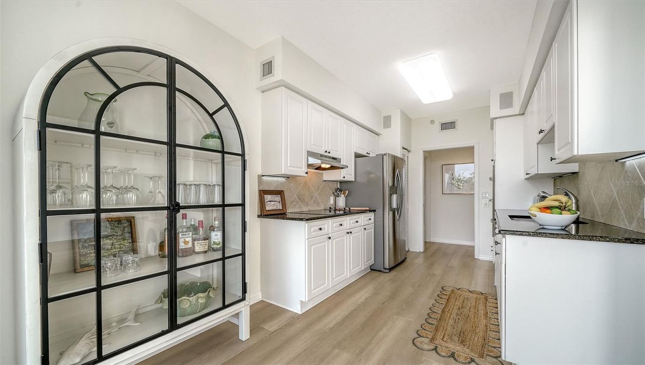 1800 Benjamin Franklin Drive, Unit B308, Sarasota, FL 34236 Photo