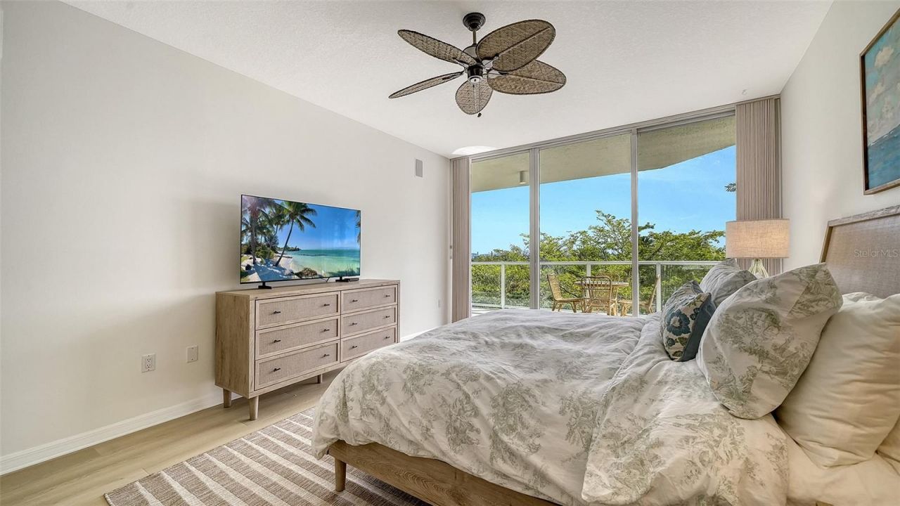 1800 Benjamin Franklin Drive, Unit B308, Sarasota, FL 34236 Photo