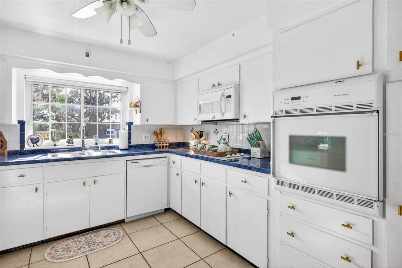 5068 Lakewood Drive, Ridge Manor, FL 33523 Photo