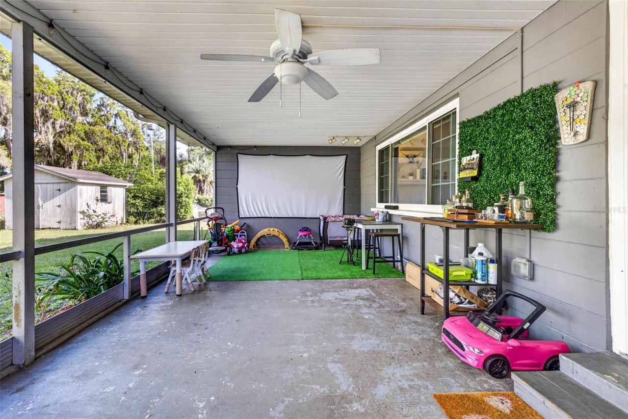 5068 Lakewood Drive, Ridge Manor, FL 33523 Photo