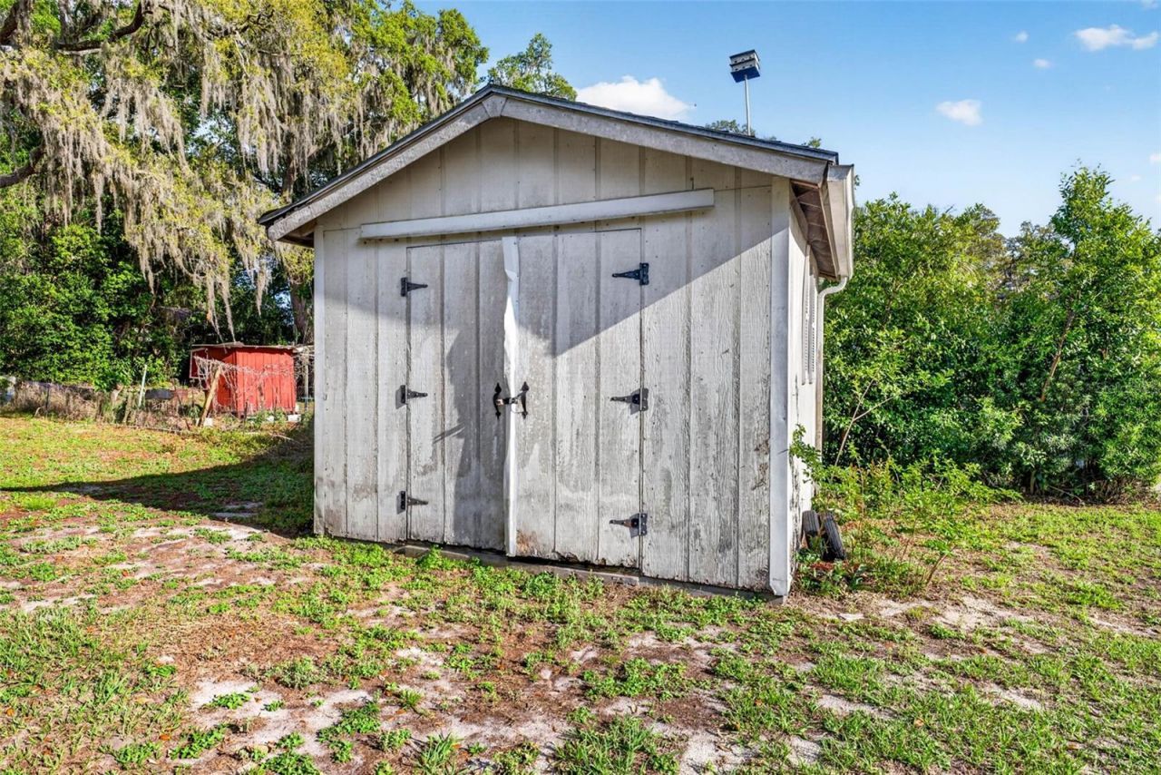 5068 Lakewood Drive, Ridge Manor, FL 33523 Photo