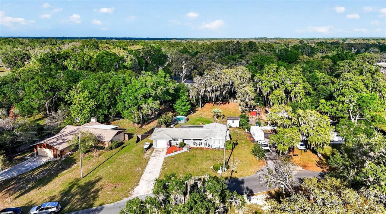 5068 Lakewood Drive, Ridge Manor, FL 33523 Photo