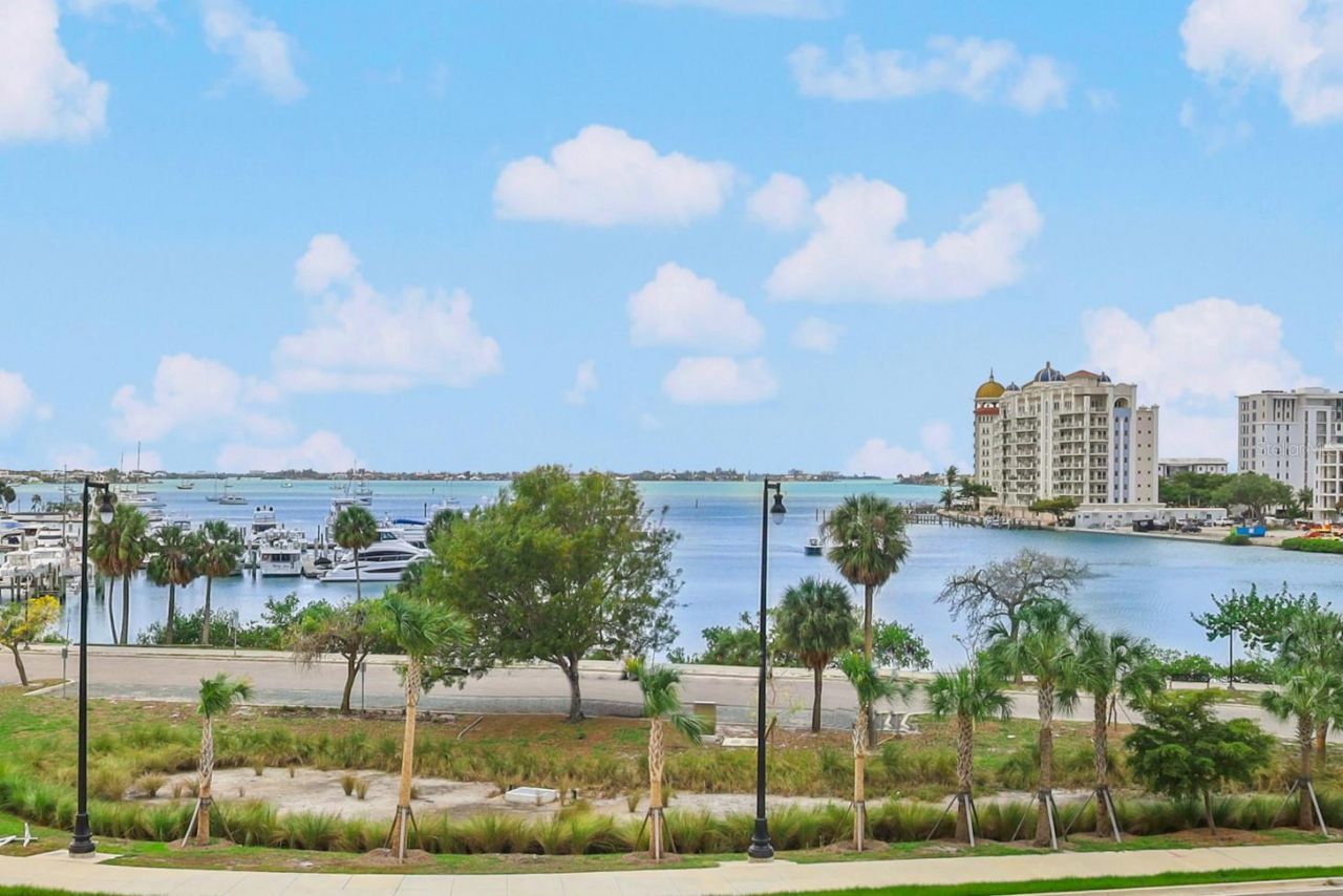 1155 N Gulfstream Avenue, Unit 306, Sarasota, FL 34236 Photo