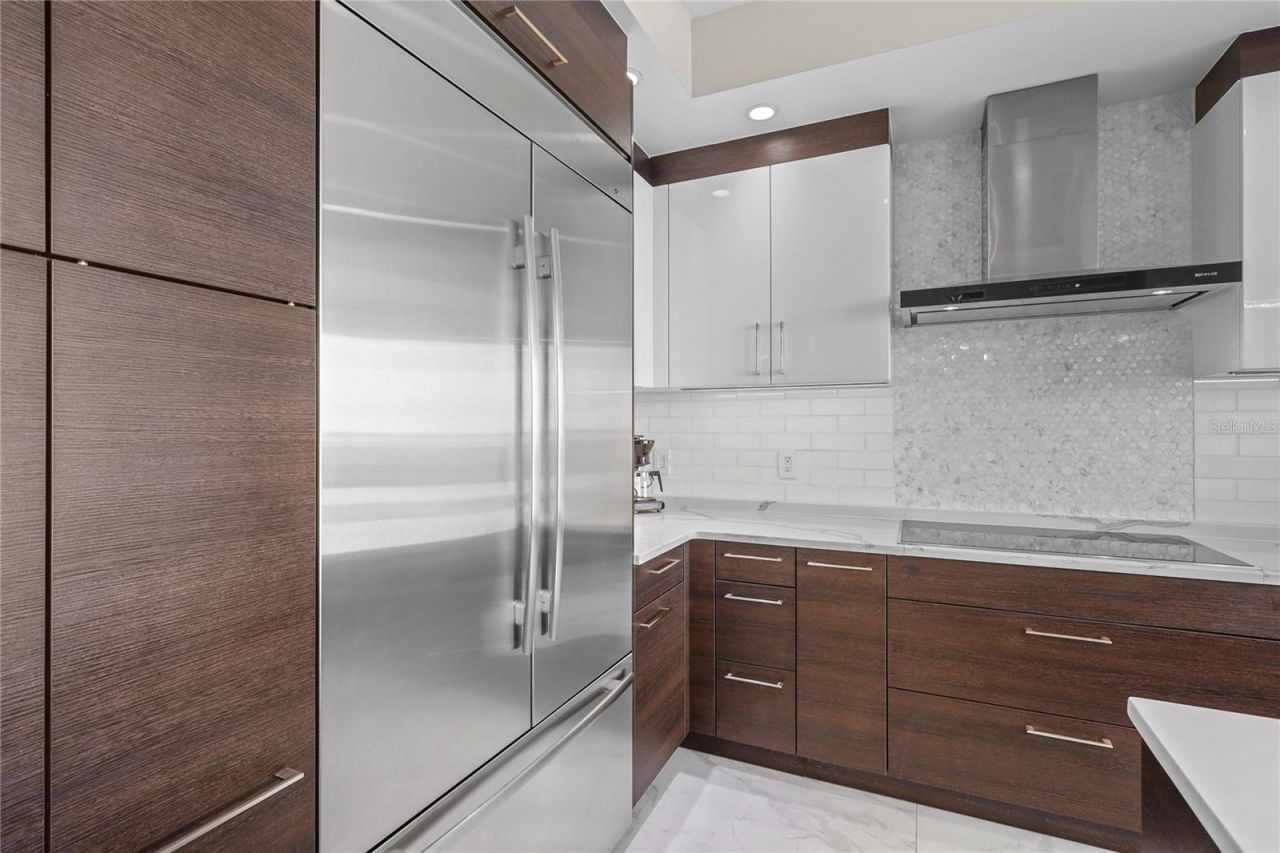 1155 N Gulfstream Avenue, Unit 306, Sarasota, FL 34236 Photo